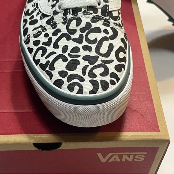 Vans Old Shook Stacked White With Multicolored LeopardUV Ink, Sz 8 - Picture 6 of 10